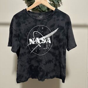 Mighty Fine Black and Gray Mineral Wash Graphic White NASA T-shirt size medium